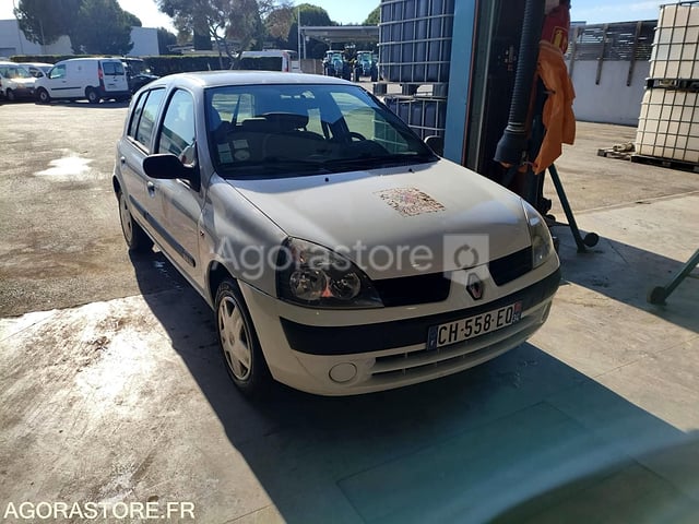 RENAULT CLIO ES DE 2005 99500 KM