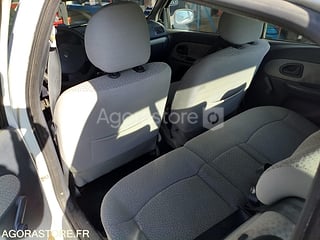 RENAULT CLIO ES DE 2005 99500 KM (photo 6)