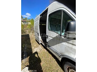 Renault Master 2.5 diesel (photo 3)