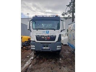 Camion tribenne grue- M.A.N. - TGS 26-440 (photo 2)