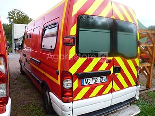 Fourgon - Renault - MASTER Ancienne Ambulance Modifiée en VTU (photo 3)