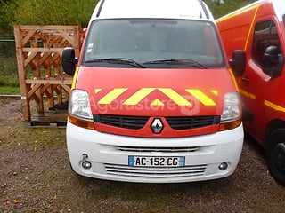 Fourgon - Renault - MASTER Ancienne Ambulance Modifiée en VTU (photo 4)