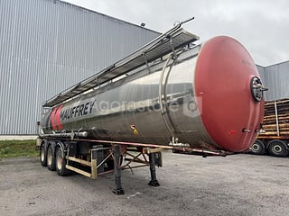 Semi-remorque - Citerne - Produits chimiques MAGYAR - 1996 (photo 2)