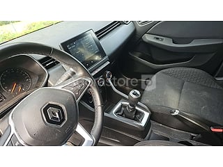 Voiture - Renault - CLIO - 2019 - 131135km (photo 6)