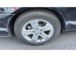 Voiture - Mercedes - E280 CDI - 115054km - 2008 (photo 6)
