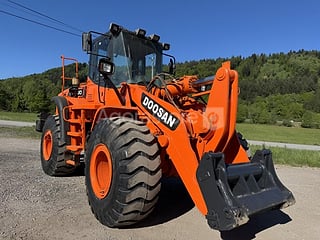 Chargeuse sur pneus - Doosan - DL300 - 2014 - 6647h (photo 2)