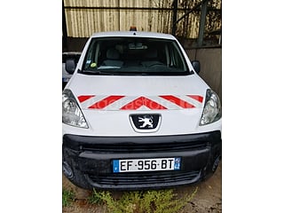 Voiture - Peugeot - PARTNER - VENTE RESERVEE AUX PRO