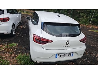 Voiture - Renault - CLIO - 2021 - 115272km (photo 4)