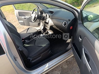 Voiture - Citroën - C2 (photo 2)
