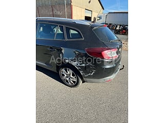 Voiture - Renault - MEGANE (photo 3)