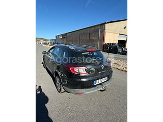 Voiture - Renault - MEGANE (photo 2)