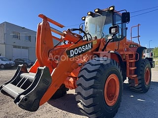 Chargeuse sur pneus - Doosan - DL 300 - 2014 - 7566h (photo 2)