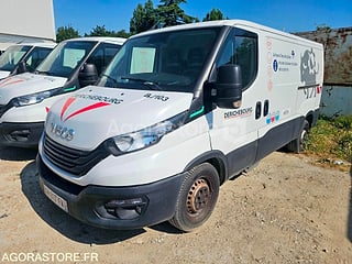 Hydrogommeuse Haute Pression Iveco 35S14N - 2023 - 38714km