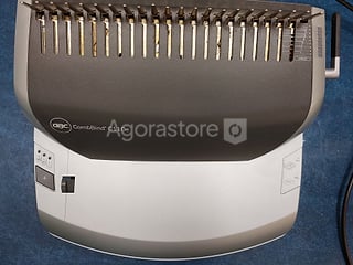 Relieuse électrique GBC CombBind C110e – jusqu’à 330 feuilles