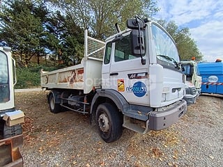 Camion - Renault - M180 (photo 2)