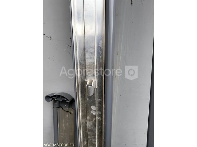 Lot de 27 mains courantes