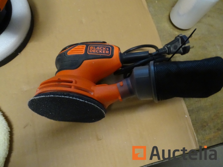 Ponceuse excentrique Black+Decker KA199 240W