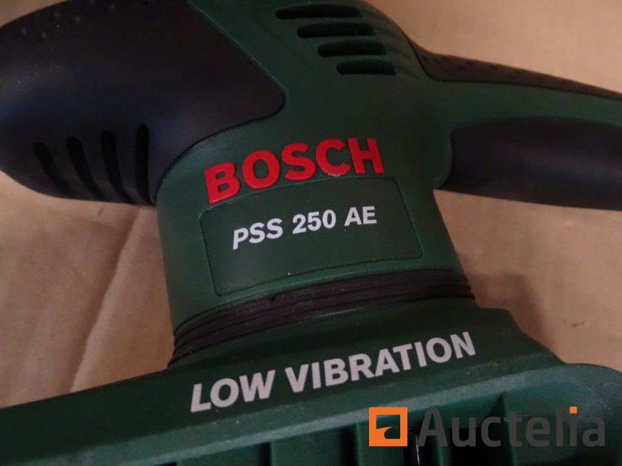 Bosch Ponceuse vibrante PSS 250 AE