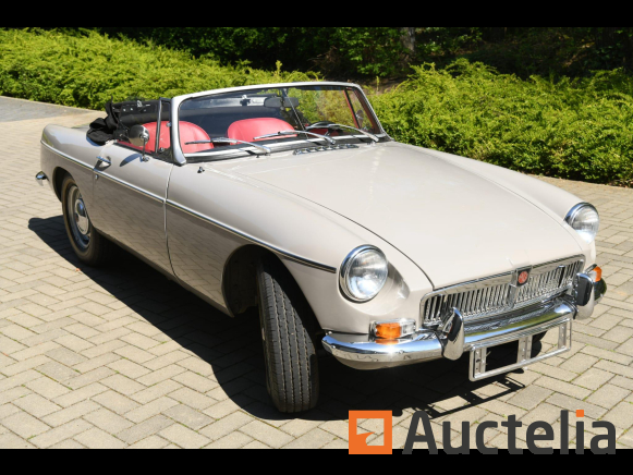 Voiture ancienne MG B Roadster 1973 - Voiture ancêtre 