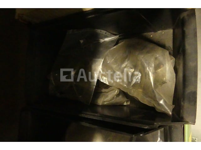 1 set onderdelen voor koeling (condensormotoren, propellers, span, relais, condensor). (+/- 50 stuks) – foto 7 – kavel bij Auctelia, Charleroi