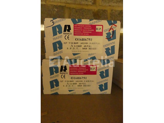 1 set onderdelen voor koeling (dehydrators, vloeibaar zichtglas, antivibrators, thermostaten, drukschakelaars (+/- 40 pcs) – foto 9 – kavel bij Auctelia, Charleroi