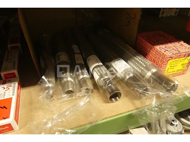 1 set onderdelen voor koeling (dehydrators, vloeibaar zichtglas, antivibrators, thermostaten, drukschakelaars (+/- 40 pcs) – foto 5 – kavel bij Auctelia, Charleroi