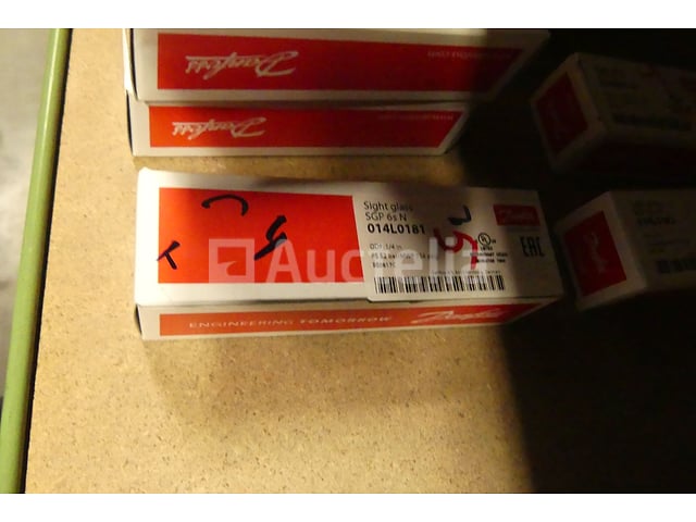 1 set onderdelen voor koeling (dehydrators, vloeibaar zichtglas, antivibrators, thermostaten, drukschakelaars (+/- 40 pcs) – foto 4 – kavel bij Auctelia, Charleroi