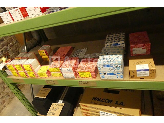 1 set onderdelen voor koeling (expansiekleppen, thermostaten, drukschakelaars). (+/- 30 pcs) – kavel bij Auctelia, Charleroi