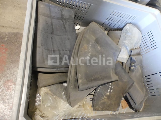 Auctelia: Zagen, persen, planken, gereedschap, landbouwmachines – veiling bij Auctelia
