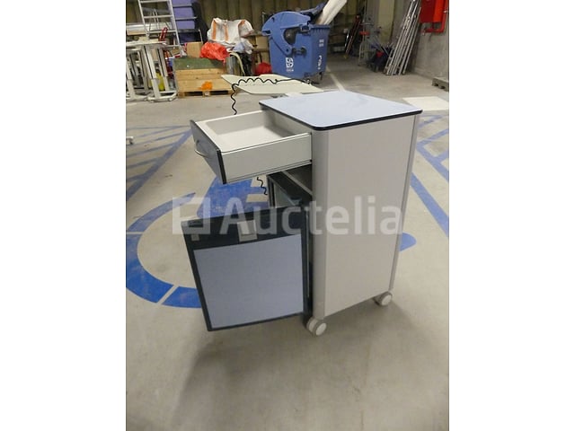 10 Haelvoet Bedside Advanced medische nachtkastjes met ingebouwde koelkast – foto 4 – kavel bij Auctelia, Tournai