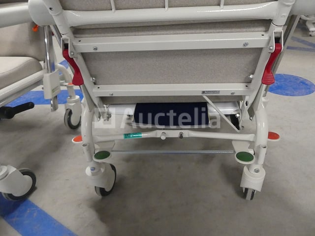 10 Ruststoelen op wielen (Perceel 027 bis) – foto 5 – kavel bij Auctelia, Tournai