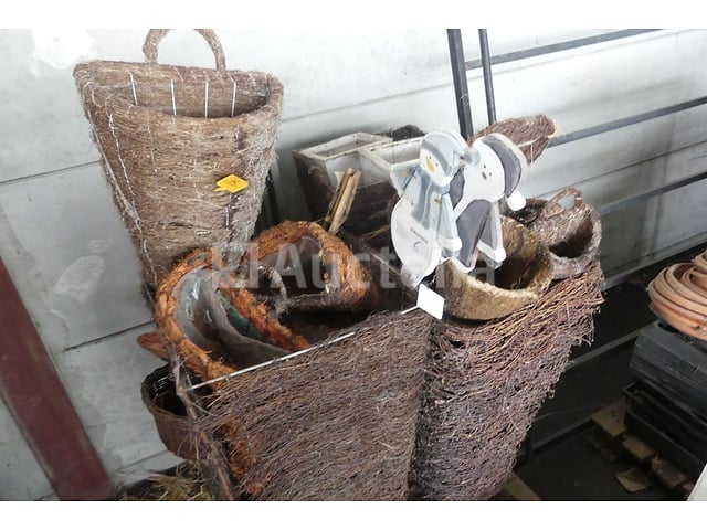 100 bloempotten – foto 3 – kavel bij Auctelia, Fauvillers