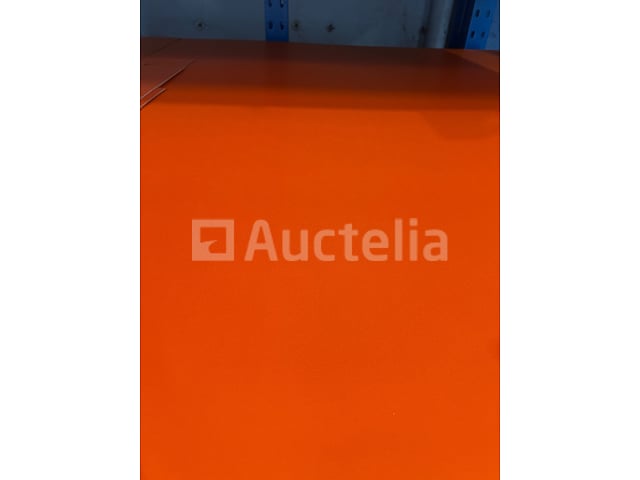 100 x oranje MDF-panelen 3mm 3500mmx2070mm – foto 4 – kavel bij Auctelia, Éghezée