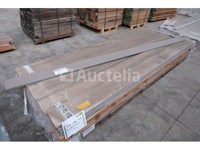 12 Cedral TR20 composiet plinten – kavel bij Auctelia, Liège