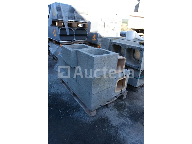 12 Enkele betonnen bushels – kavel bij Auctelia, Paliseul