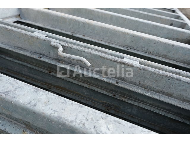 12 panelbehuizingen 330X135 Framax – foto 5 – kavel bij Auctelia, Machelen