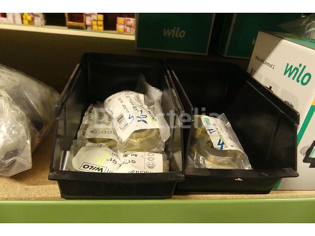12 Wilo-circulatoren + dito-accessoires – foto 4 – kavel bij Auctelia, Charleroi
