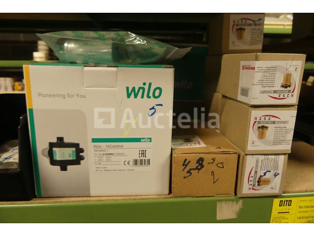 12 Wilo-circulatoren + dito-accessoires – foto 5 – kavel bij Auctelia, Charleroi