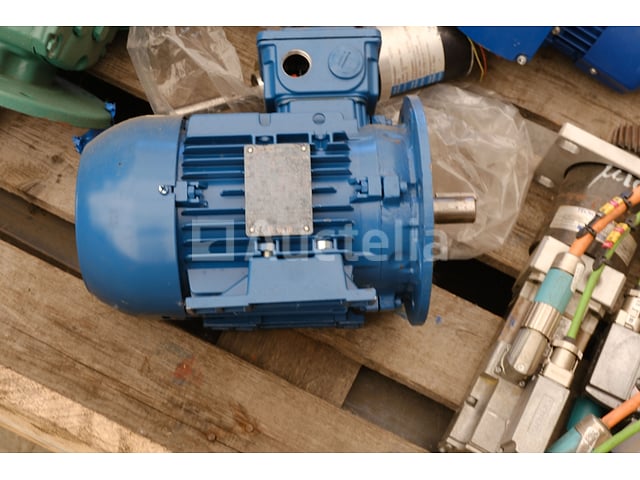 13 Diverse elektromotoren – foto 2 – kavel bij Auctelia, Mechelen