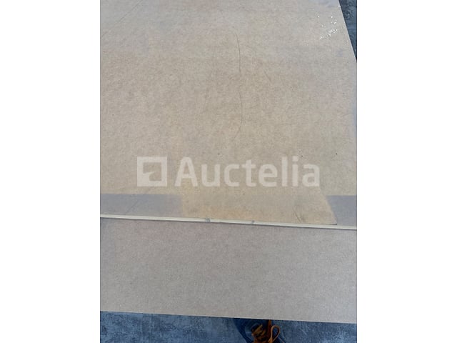 13 x NATURAL MDF houten panelen 28mm 2800mmx2070mm – foto 4 – kavel bij Auctelia, Éghezée