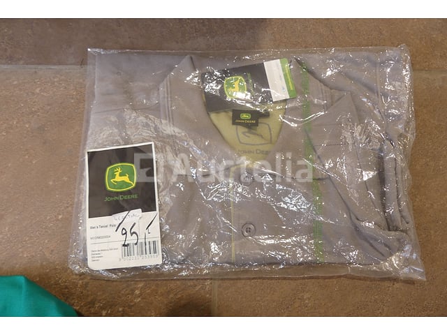 14 John Deere Werkkleding – foto 2 – kavel bij Auctelia, Binche