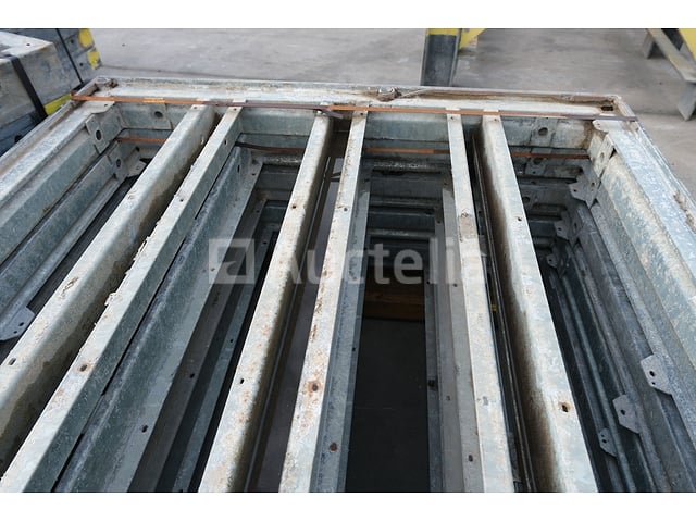 15 Framax paneelframes 135X135 – foto 5 – kavel bij Auctelia, Machelen