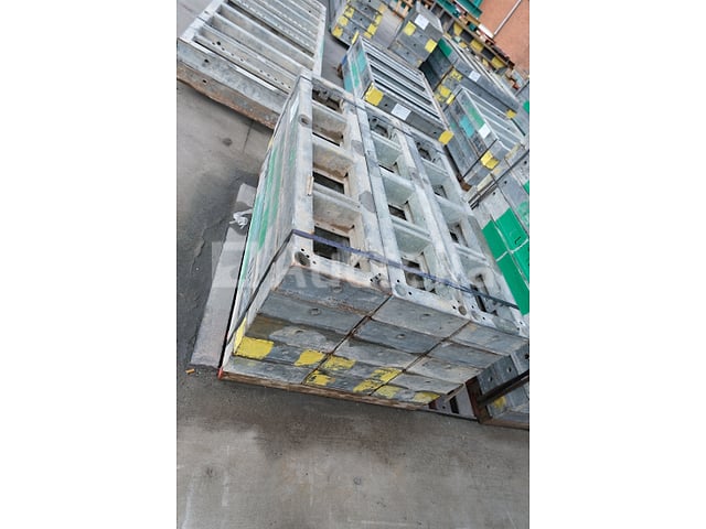 15 paneelbehuizingen 135X30 Framax – foto 2 – kavel bij Auctelia, Machelen