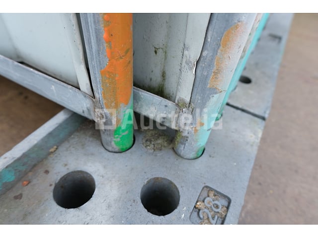 16 Solide constructiebarrières – foto 3 – kavel bij Auctelia, Chaudfontaine