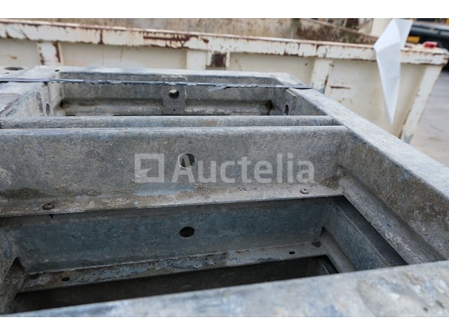 18 Framax 135X60 paneelbehuizingen – foto 4 – kavel bij Auctelia, Machelen