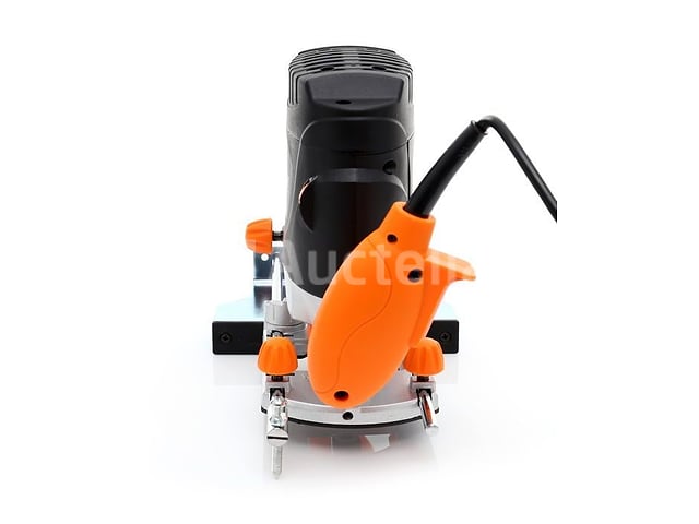 1900W Kraft&DELE-router – foto 4 – kavel bij Auctelia, Aye