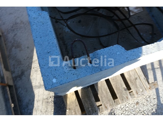 2 betonnen inspectiekamers 72x72x30 – foto 5 – kavel bij Auctelia, Paliseul