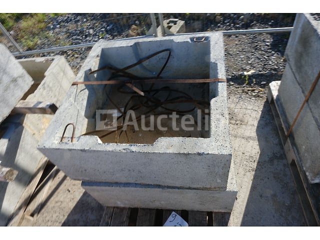 2 betonnen inspectiekamers 72x72x30 – foto 3 – kavel bij Auctelia, Paliseul