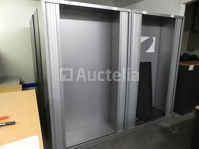 2 Gesloten garderobes – kavel bij Auctelia, Saint-Gilles
