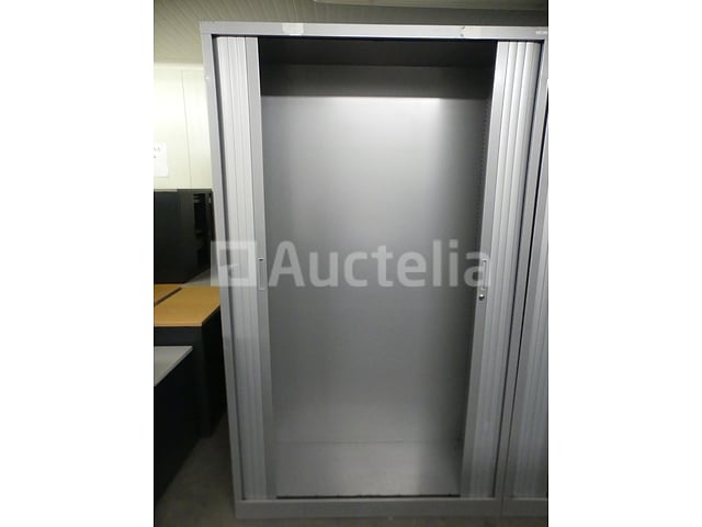 2 Gesloten garderobes – foto 2 – kavel bij Auctelia, Saint-Gilles
